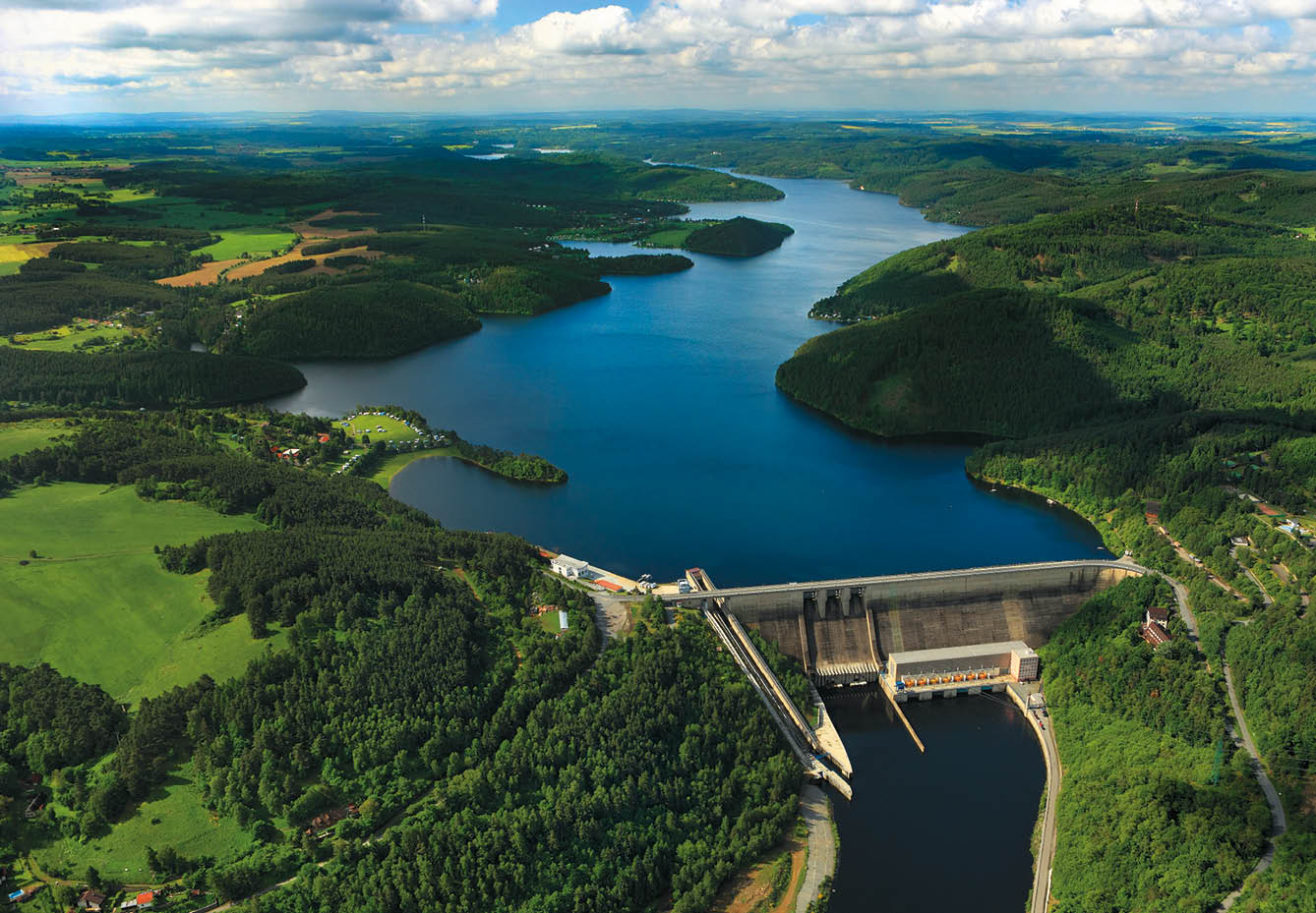 Kniha  VLTAVA - Libor Svacek  - vydani 1 , rok 2011 Photographer: Libor Svacek; box fotosvacek cz; Mobile: +420 602428001; 