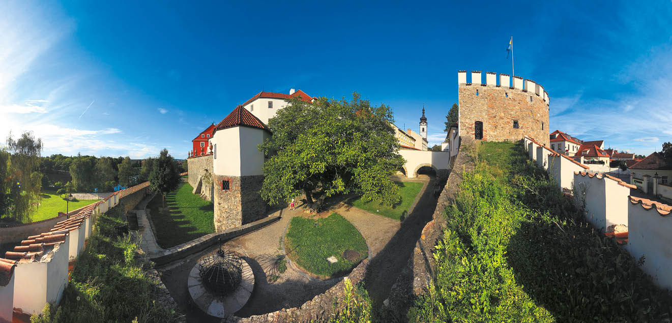 P sek18 8 2012 Libor Svacek, Kaplicka 447, 381 01 Cesky Krumlov, CZ  E- mail:  box fotosvacek cz