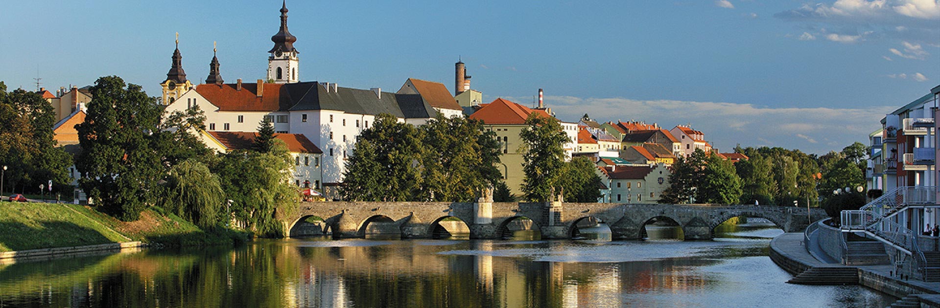 Písek - řeka Otava a kamenný most